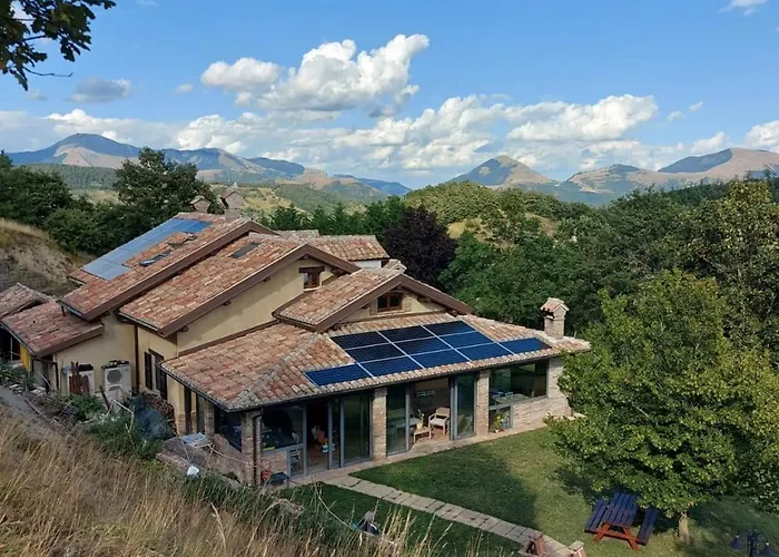 לינה וארוחת בוקר Bagno Di Bosco 3*