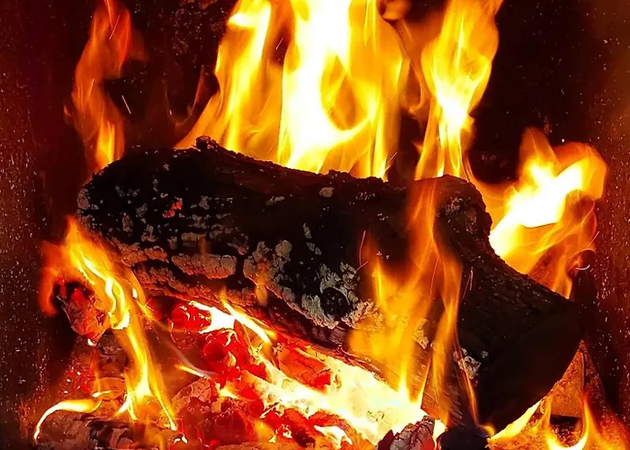 Bagno Di Bosco לינה וארוחת בוקר גוביו